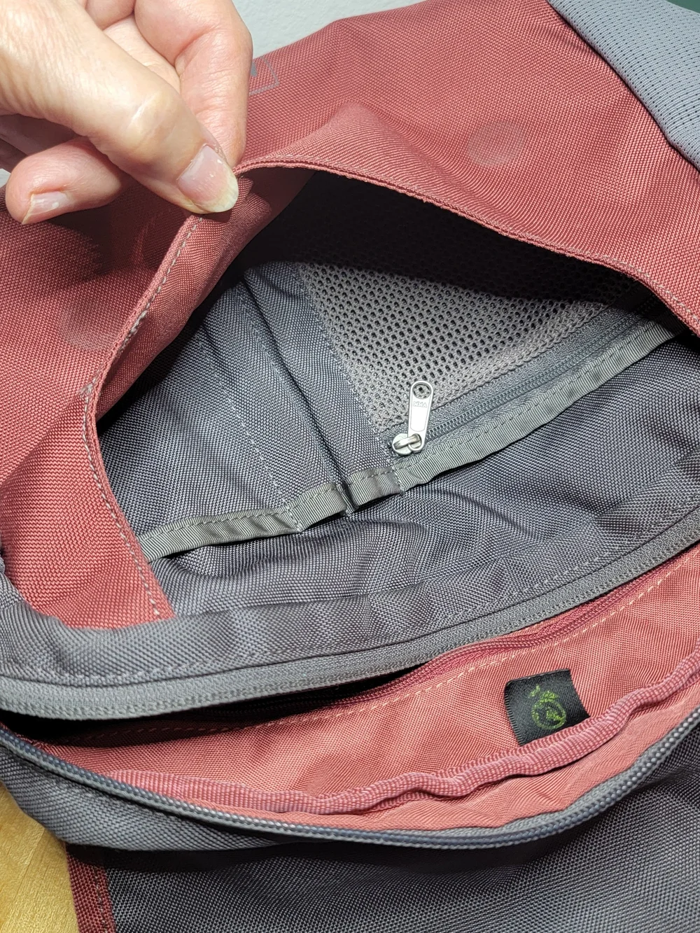 REI Rust Red and Gray Messenger/Travel Crossbody Bag